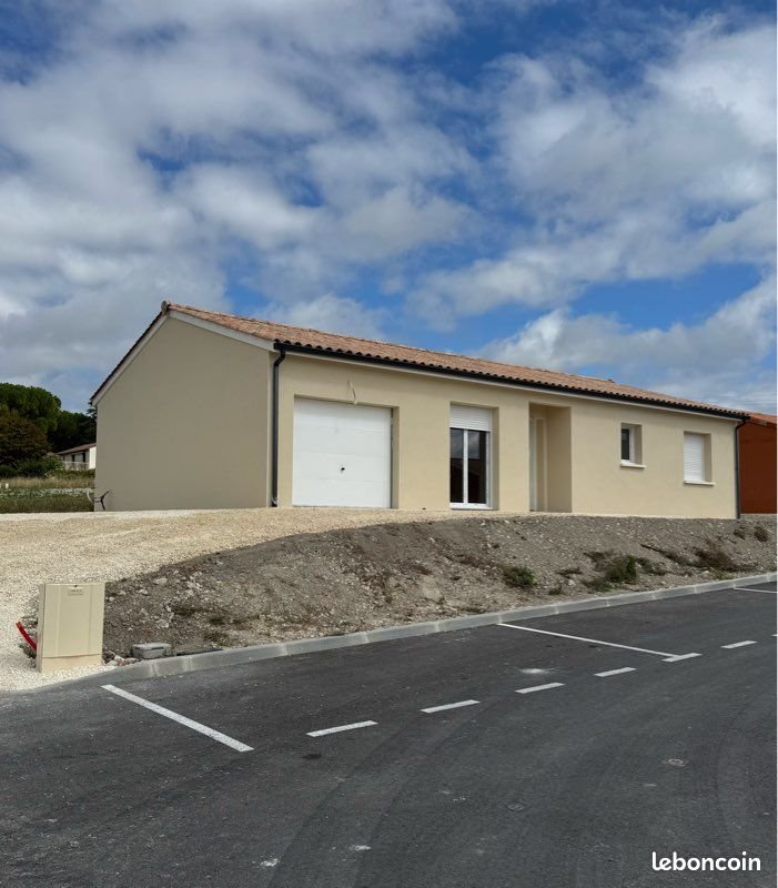 Maison à louer, 90m², Champcevinel