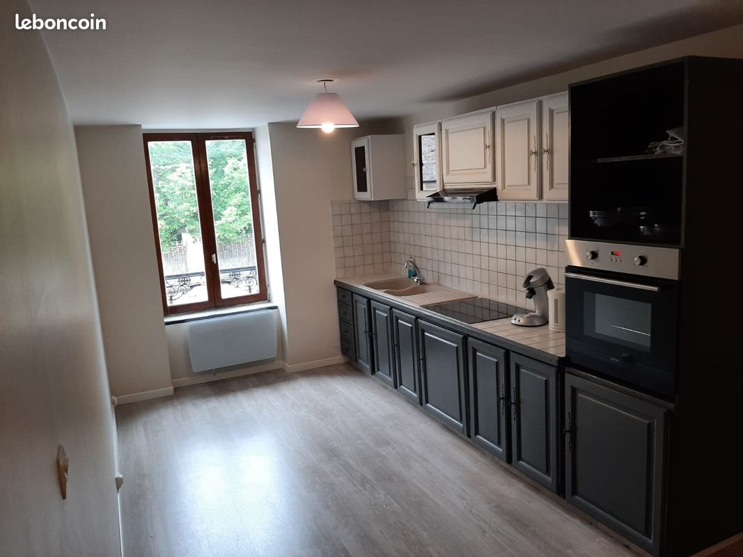 Appartement à louer, 80m², Saint-Denis-en-Bugey