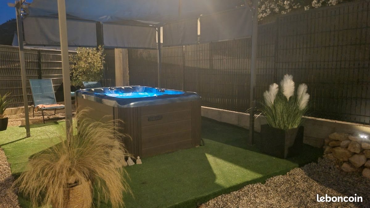 Maison à vendre, 130m², La Destrousse