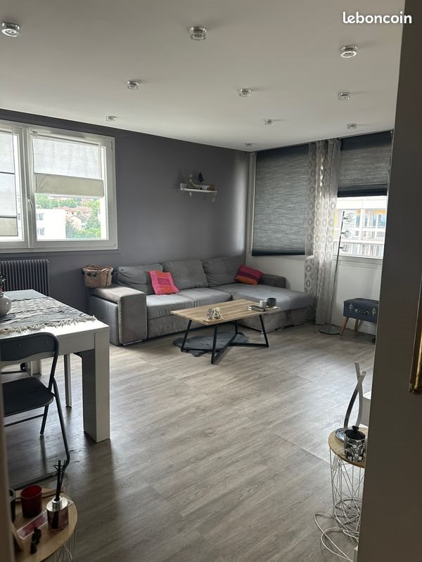 Appartement à louer, 68m², Oullins