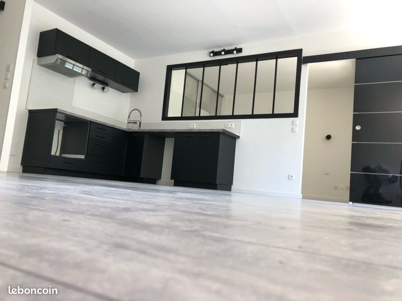 Appartement à louer, 48m², Marseille 8ème