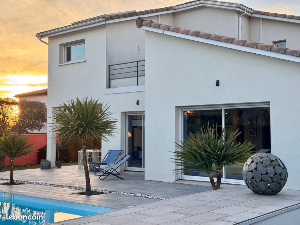 Maison à vendre, 220m², Saint-Jory