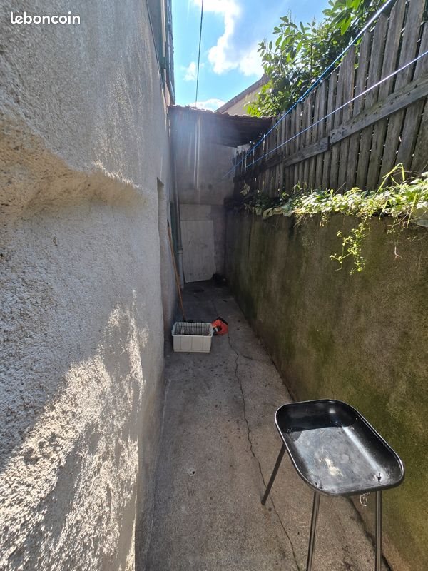 Maison à vendre, 69m², Ambert