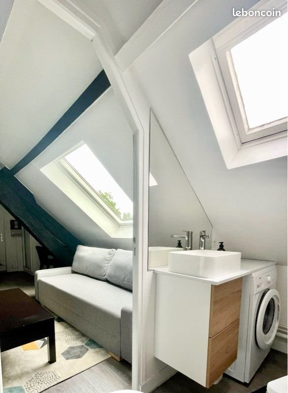 Appartement à louer, 28m², Saint-Cyr-l'École