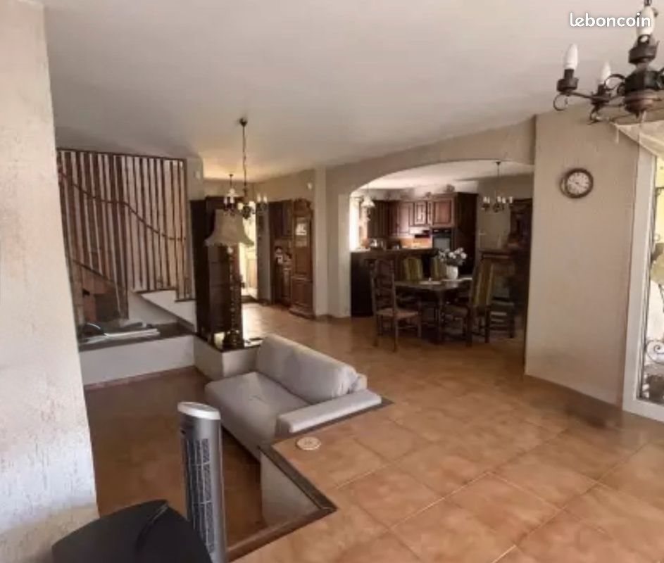 Maison à vendre, 121m², Marignane