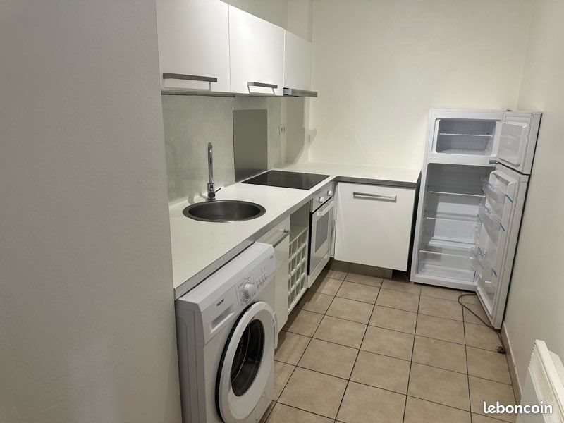 Appartement à louer, 70m², Pélissanne