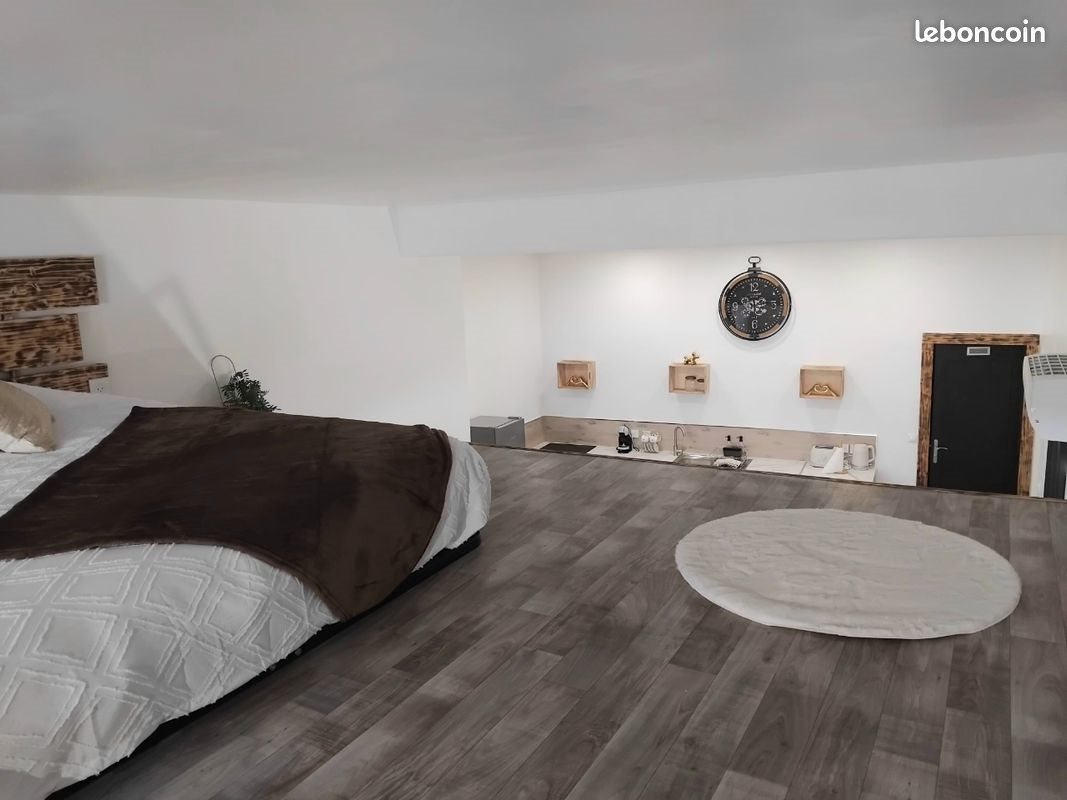 Appartement à louer, 70m², Labégude