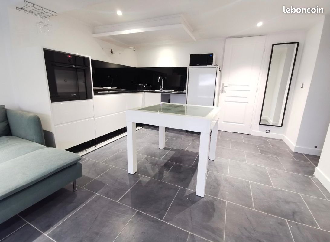 Appartement à louer, 65m², Guernes