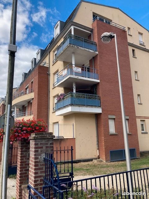 Appartement à louer, 65m², Noyon