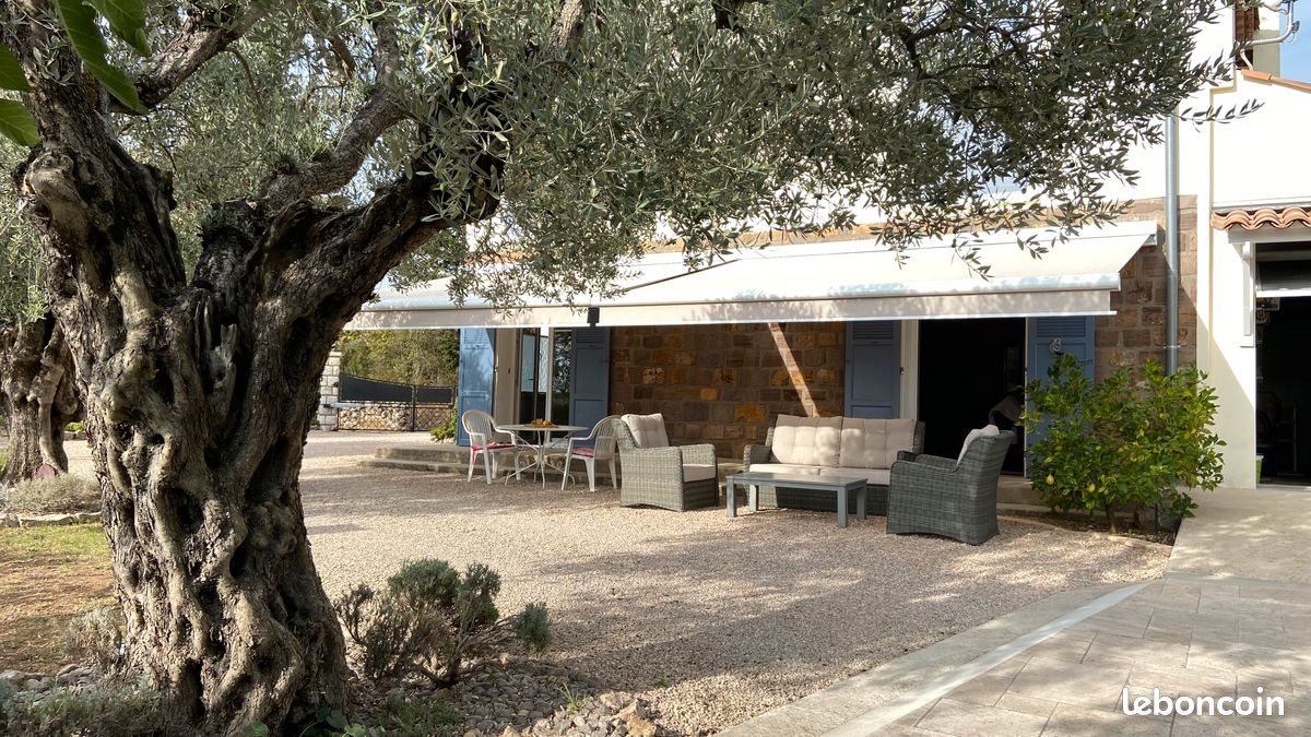 Maison à vendre, 145m², Tourrettes