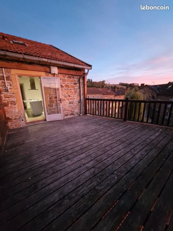 Appartement à louer, 120m², Thizy