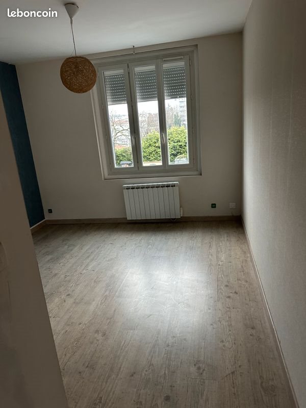 Appartement à louer, 80m², Le Chambon-Feugerolles