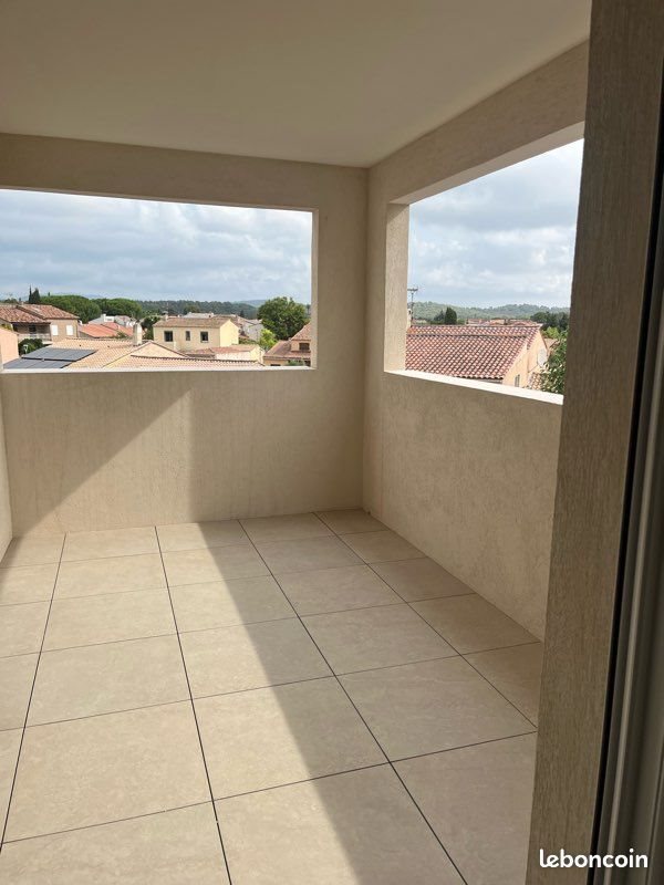 Appartement à louer, 43m², La Crau