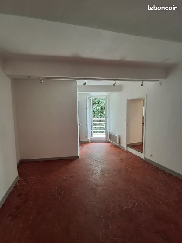 Appartement à louer, 45m², Seillans