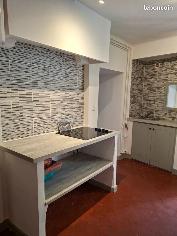 Appartement à louer, 45m², Seillans