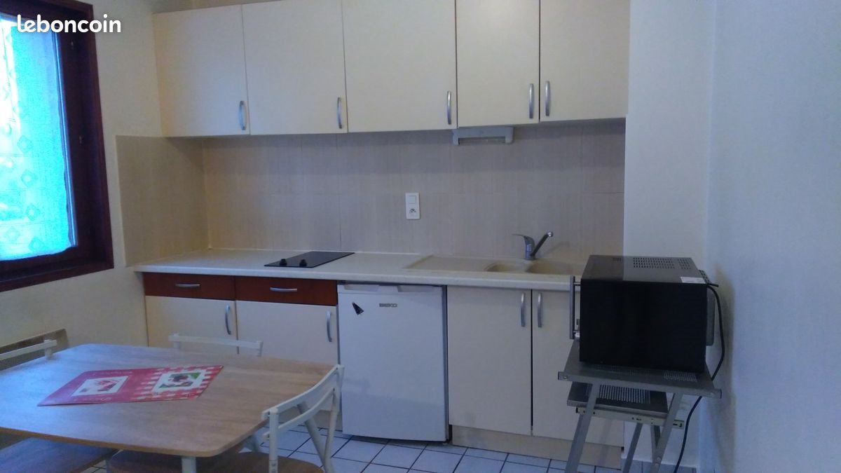 Appartement à louer, 26m², Roussillon