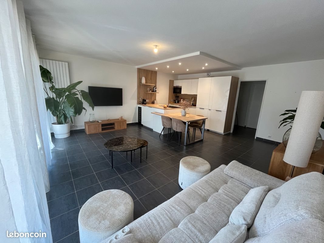 Appartement à vendre, 67m², Cuers