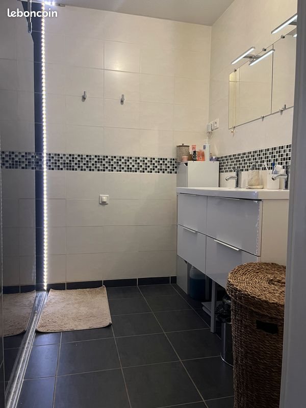 Appartement à vendre, 67m², Cuers