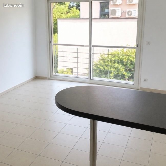 Appartement à louer, 45m², Morières-lès-Avignon