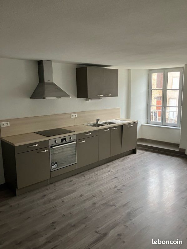 Appartement à louer, 98m², Langogne