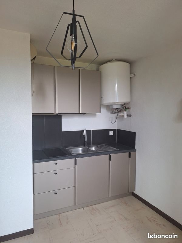 Appartement à louer, 32m², Porte-de-Savoie