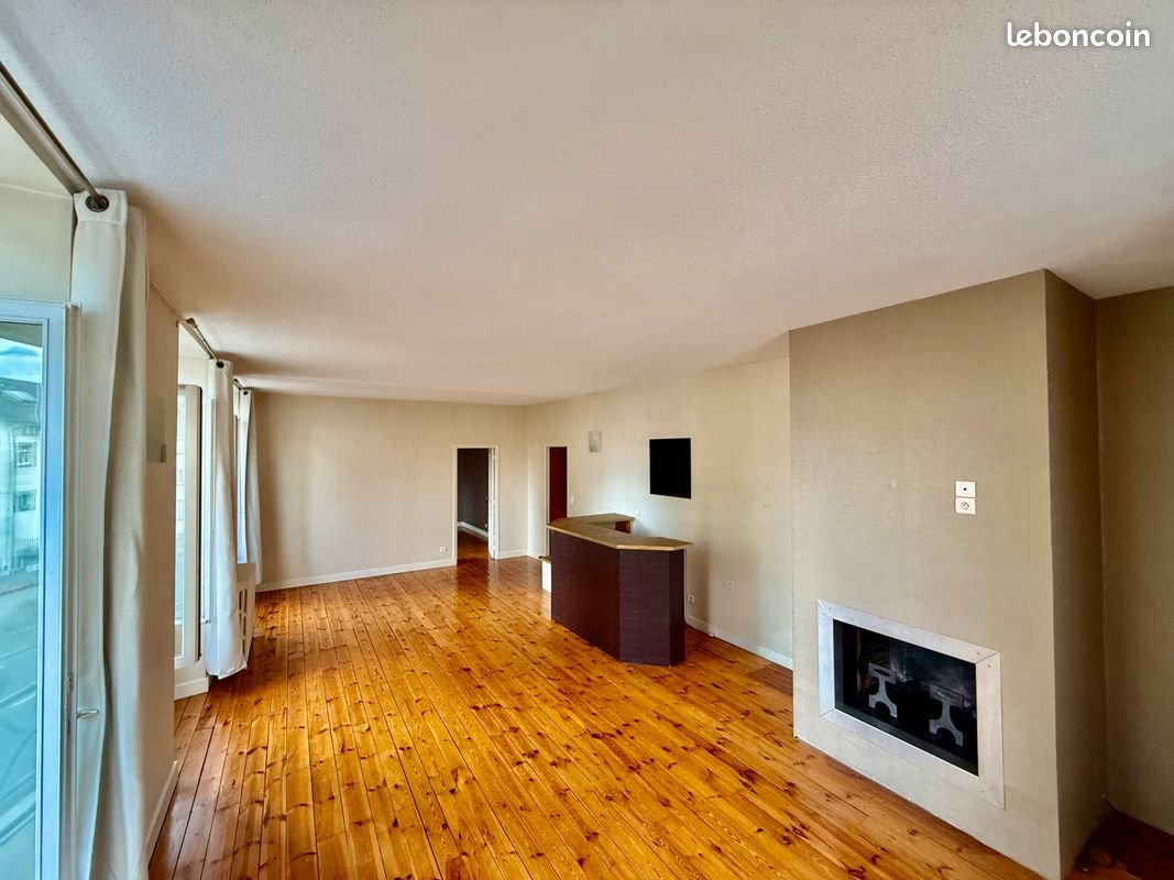 Appartement à louer, 120m², Aurillac