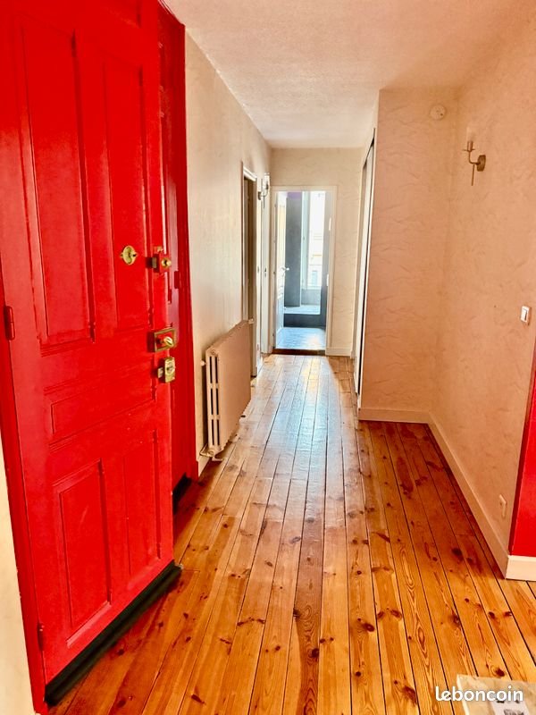 Appartement à louer, 120m², Aurillac