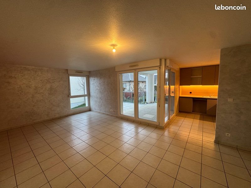 Appartement à louer, 90m², Kurtzenhouse