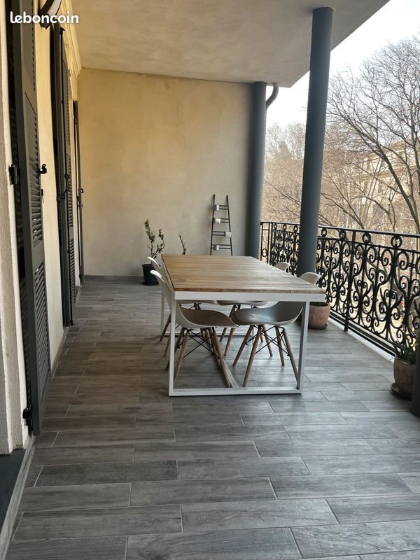 Appartement à louer, 51m², Nîmes