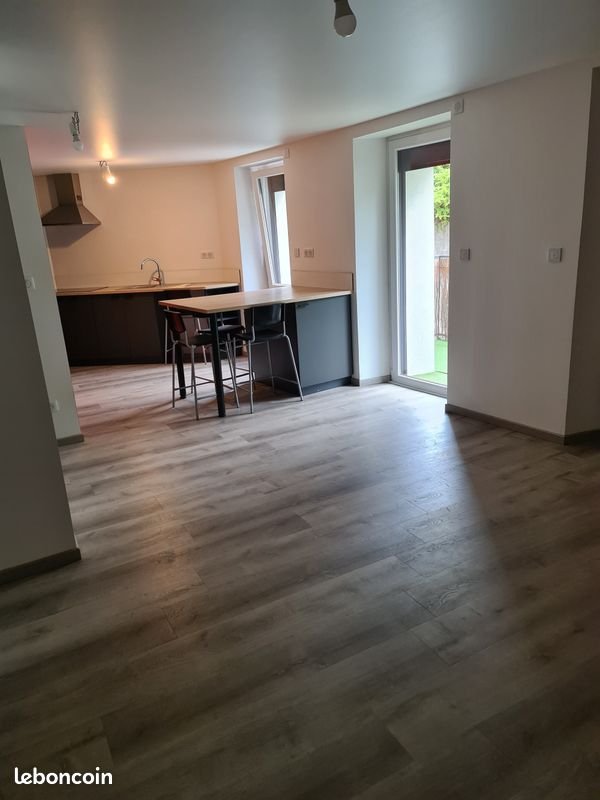 Appartement à louer, 54m², Saint-Pierre-d'Allevard