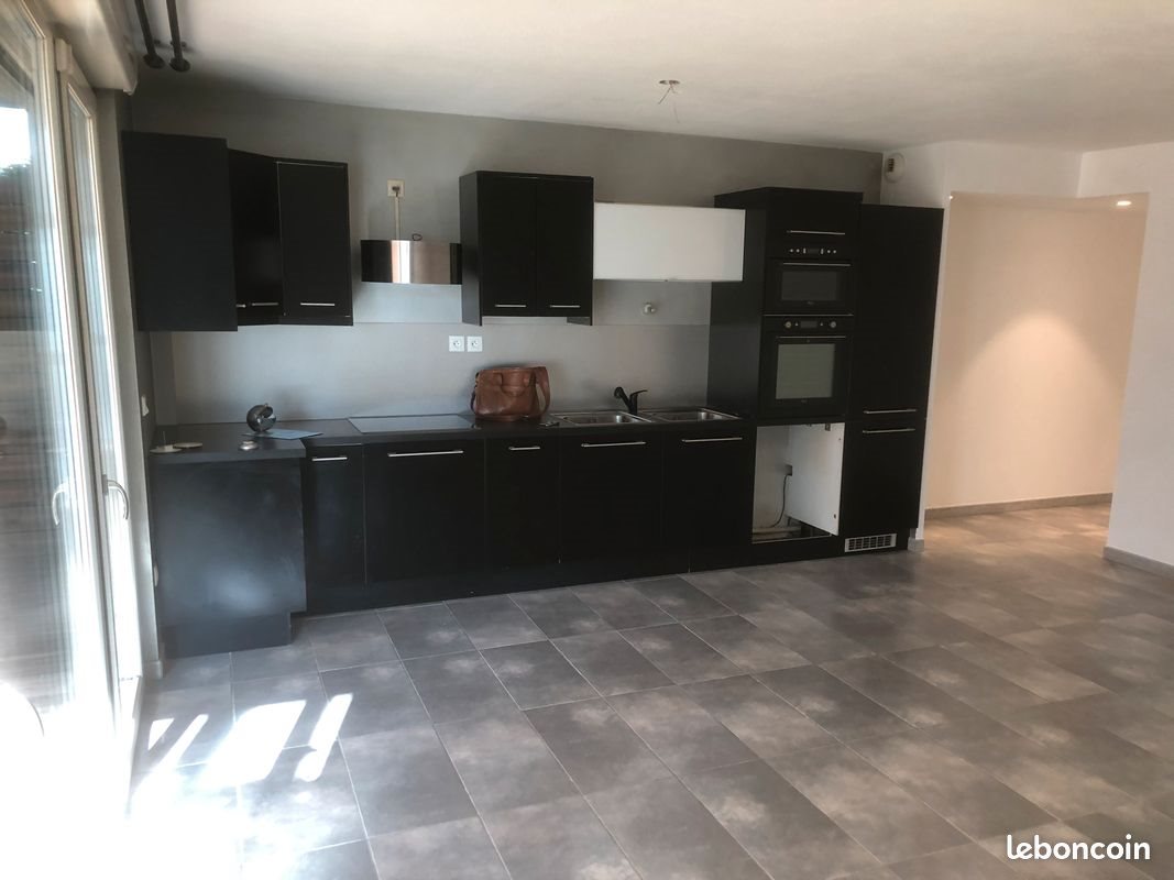Appartement à louer, 80m², Grenoble