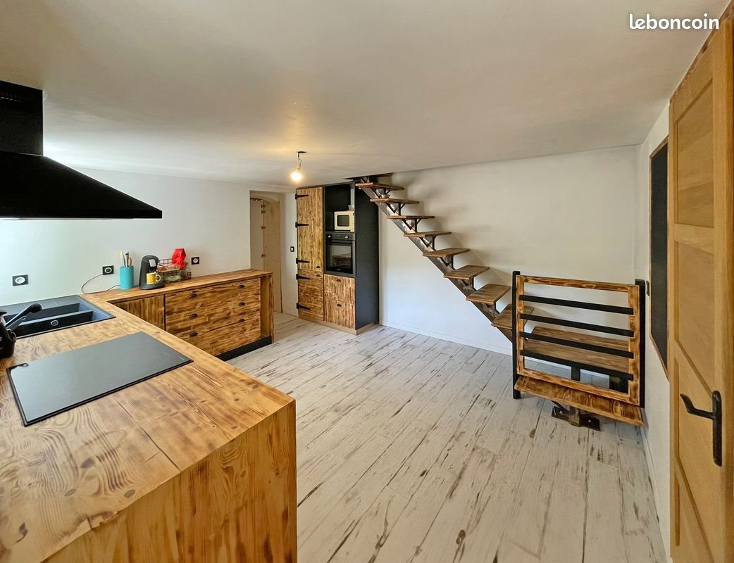 Maison à vendre, 95m², Saint-Privat-des-Vieux