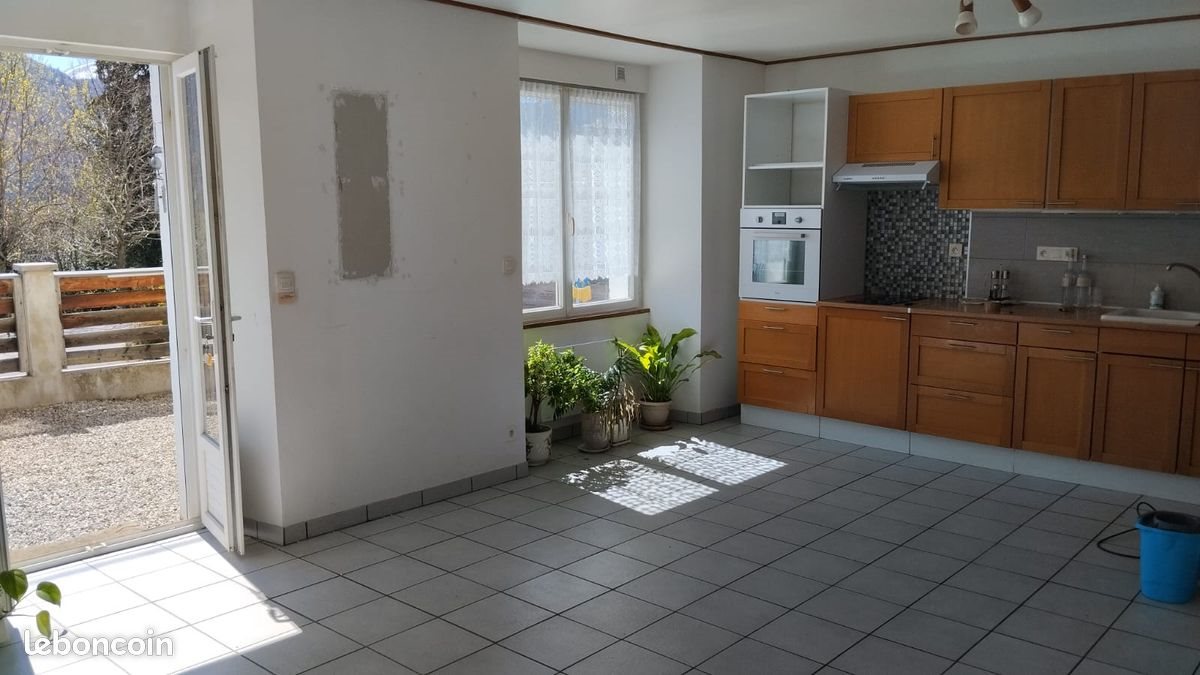 Appartement à louer, 60m², La Motte-d'Aveillans
