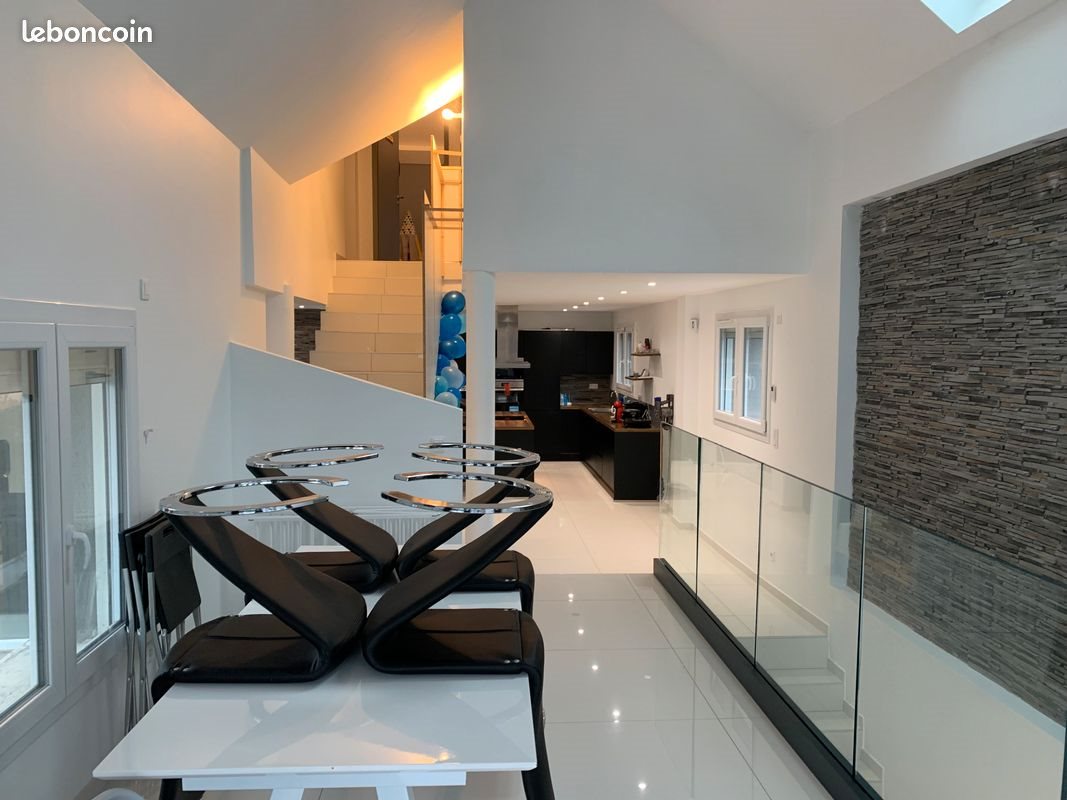 Maison à louer, 165m², Vétraz-Monthoux