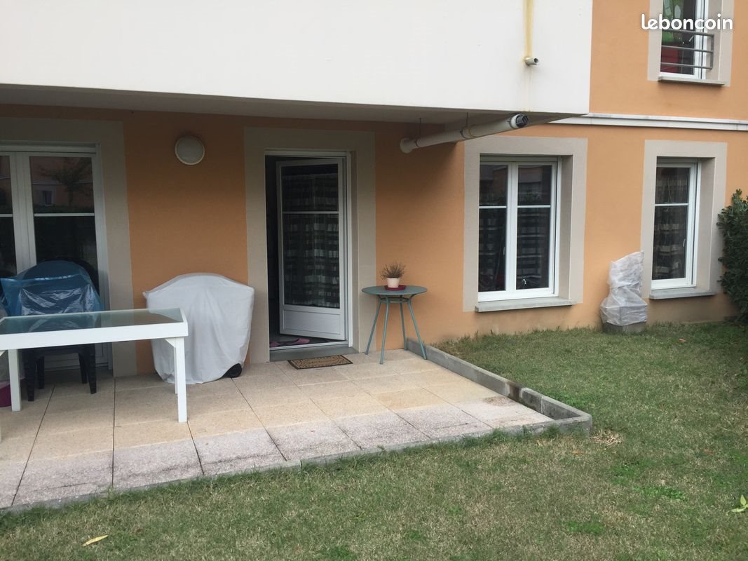 Appartement à louer, 70m², Savigneux