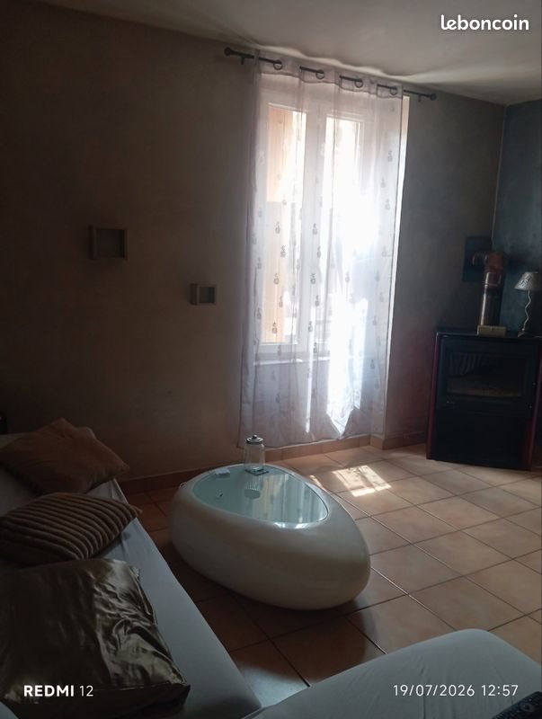 Appartement à louer, 115m², Vocance