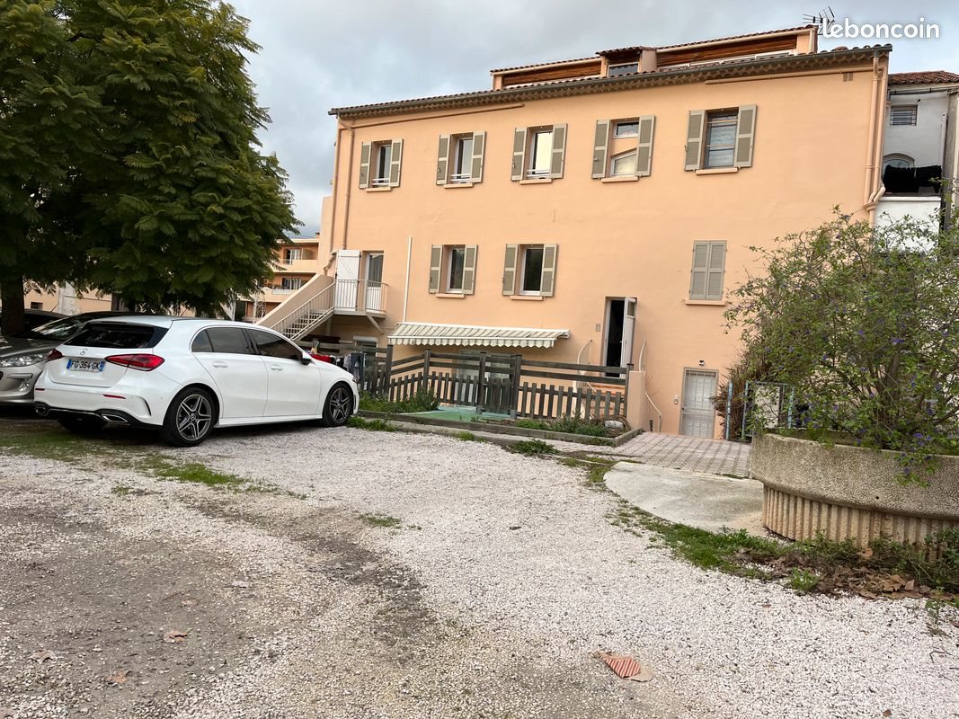 Appartement à louer, 32m², Le Pradet