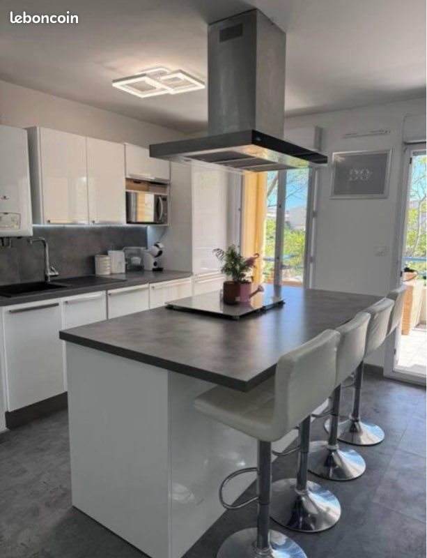 Appartement à louer, 45m², Fréjus