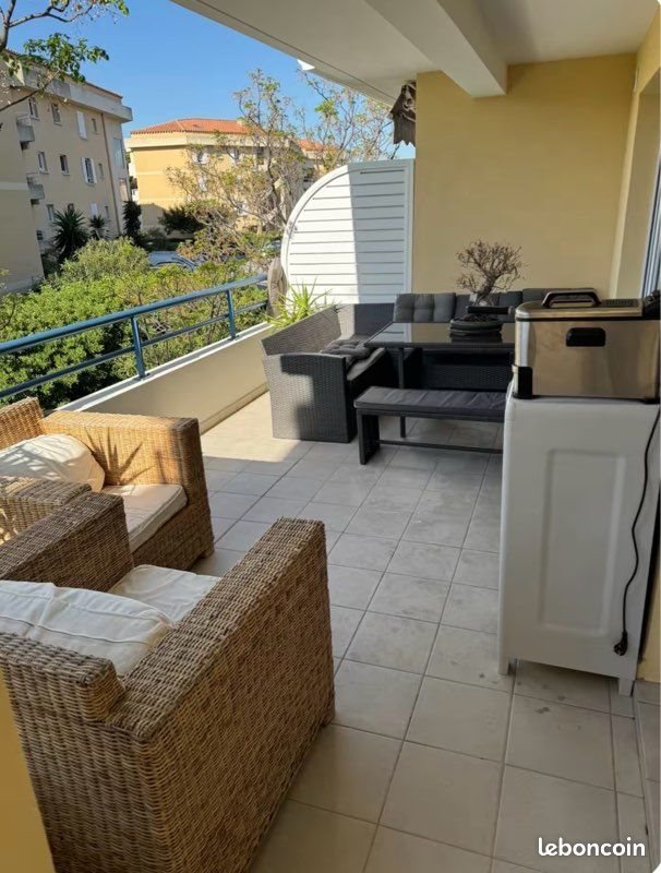 Appartement à louer, 45m², Fréjus