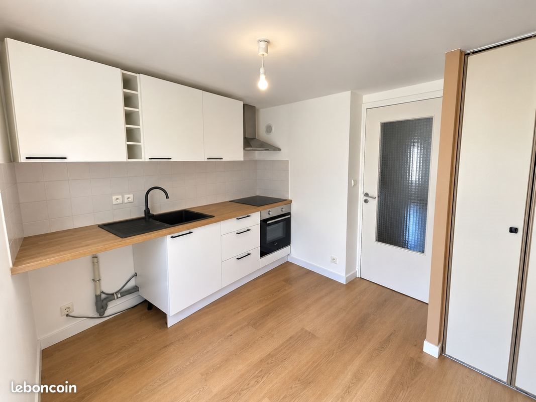 Appartement à louer, 60m², Mauriac