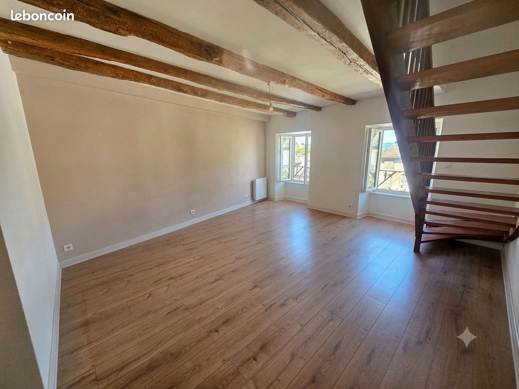 Appartement à louer, 60m², Mauriac