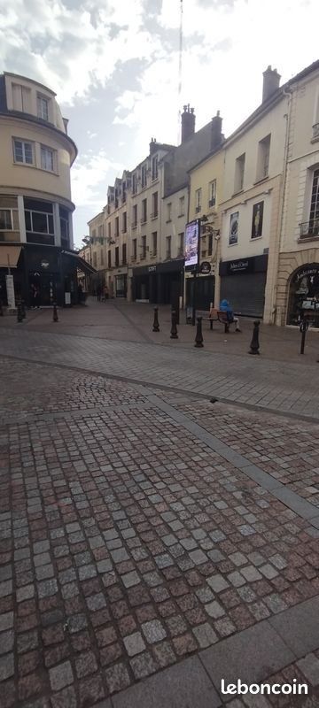 Appartement à louer, 17m², Melun
