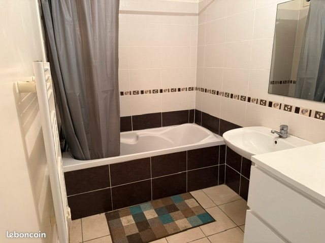 Appartement à louer, 72m², Plouescat