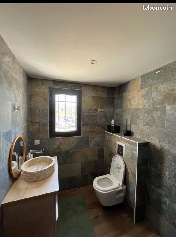 Appartement à louer, 200m², Montredon-des-Corbières