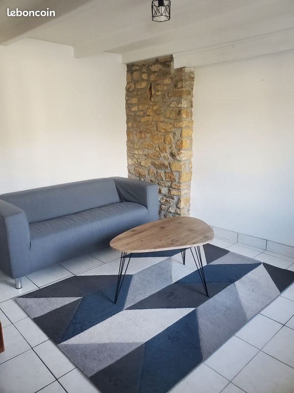 Maison à louer, 40m², Plouvorn