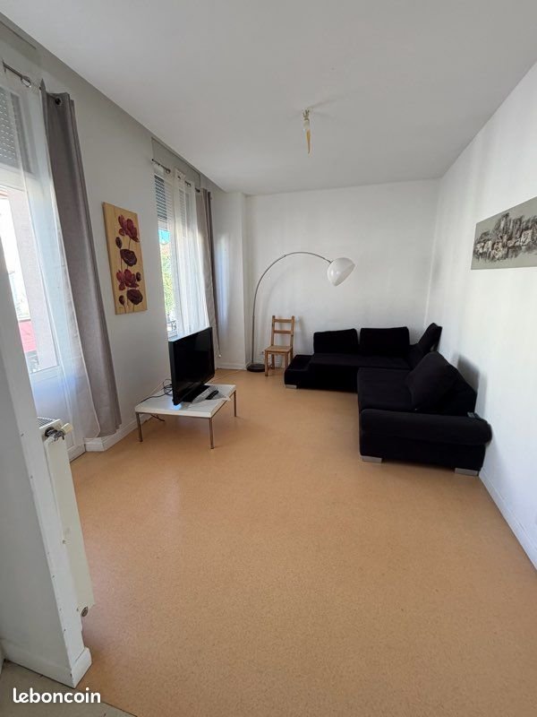Appartement à louer, 90m², Moissac