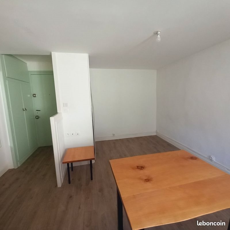 Appartement à louer, 19m², Vienne