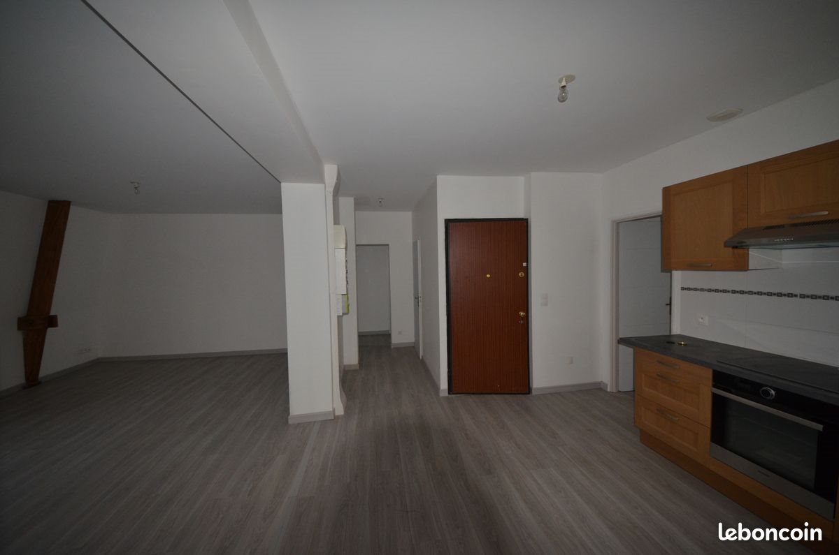 Appartement à louer, 70m², Merville