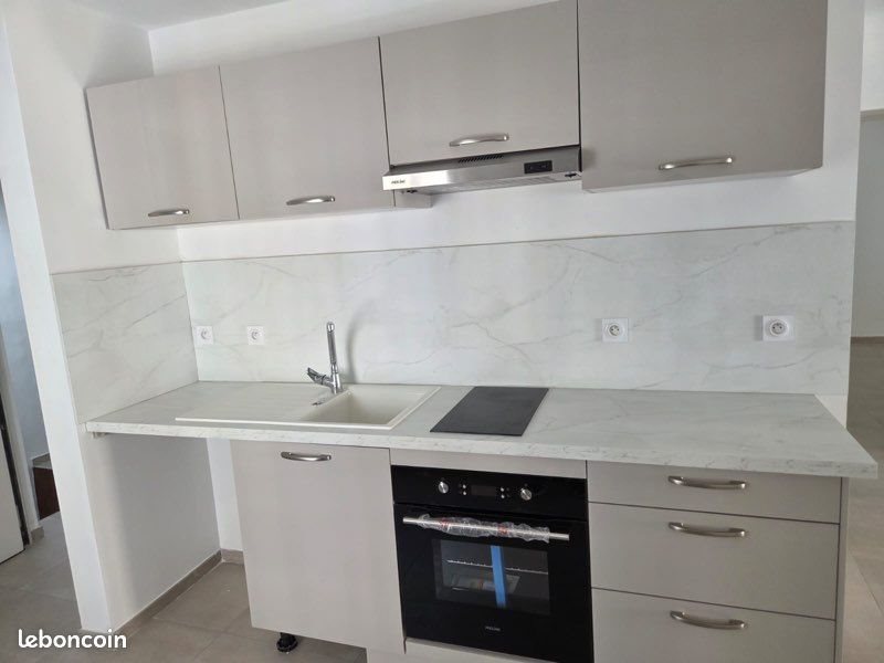 Appartement à louer, 30m², Tournon-sur-Rhône