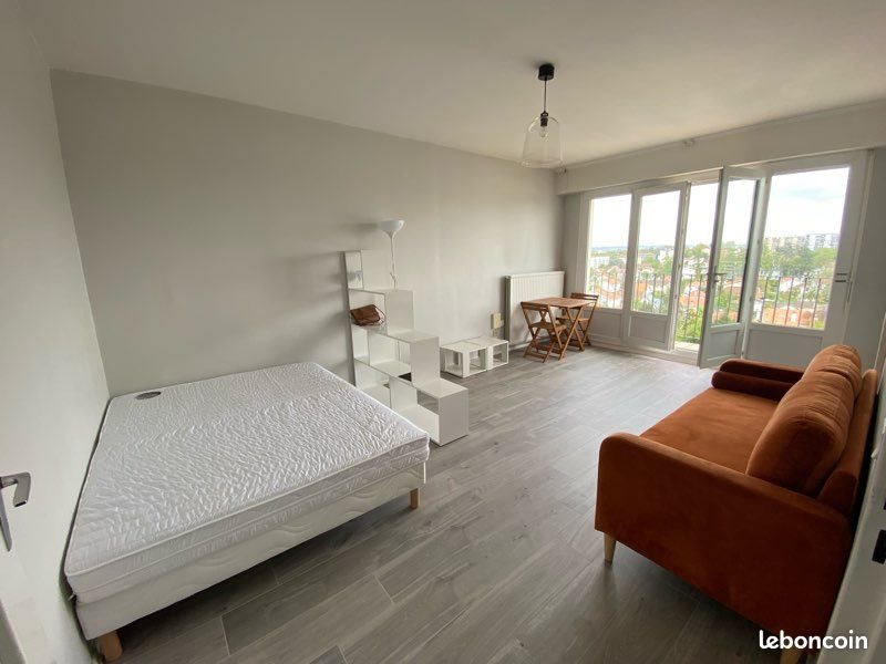 Appartement à louer, 28m², Pau